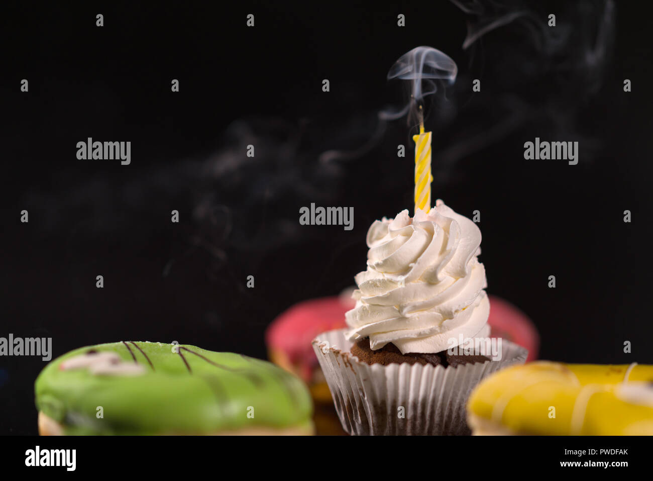Colorful delicious sweet donuts spinning hi-res stock photography and ...