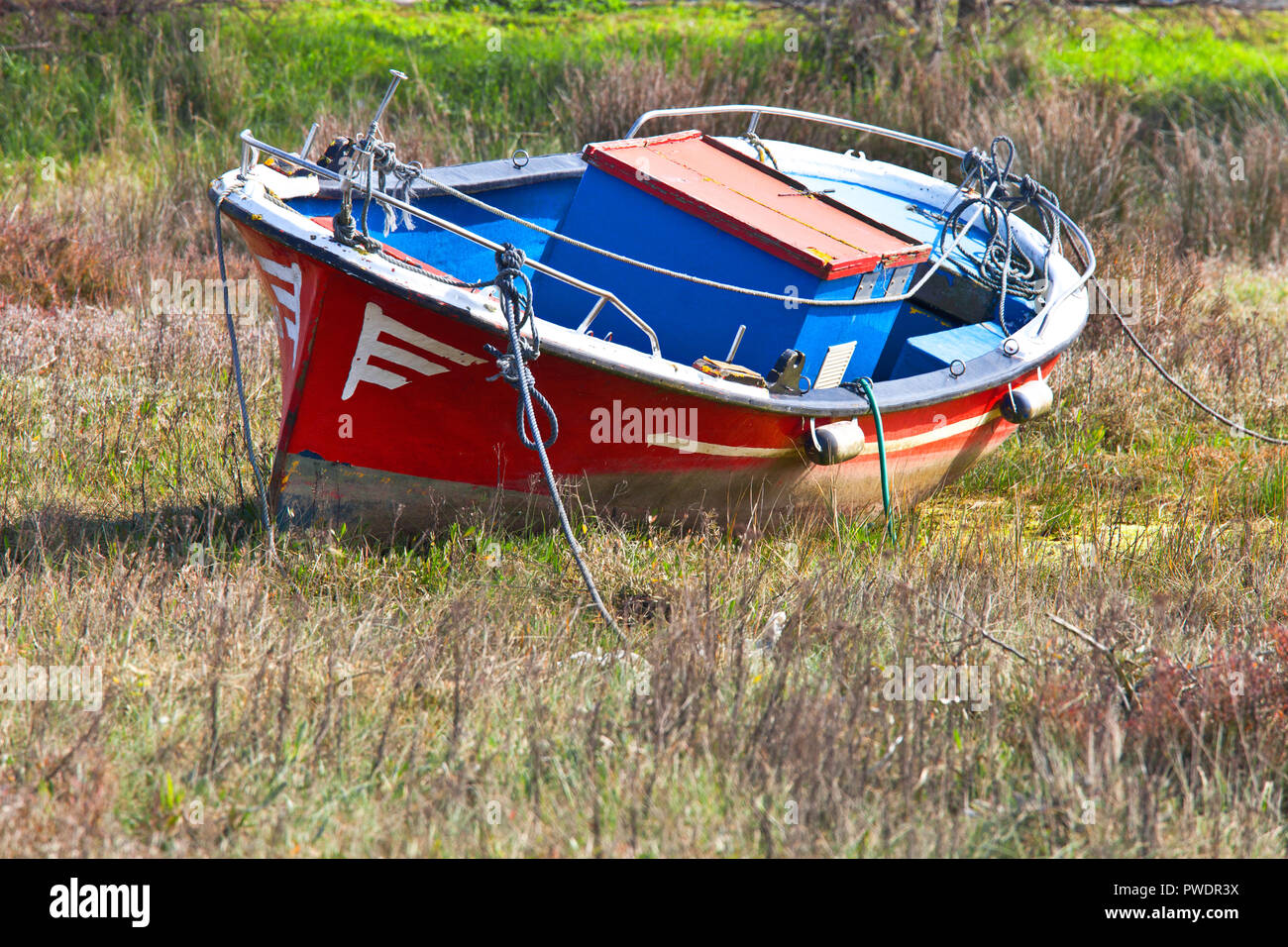 Grounding boat hires stock photography and images Alamy