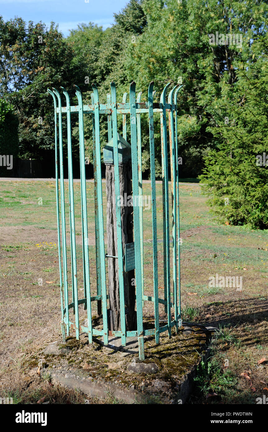 Whipping Post, Datchworth, Hertfordshire, was last known to be used on 27th July 1665 when two vagabonds were publicly flogged here. Stock Photo