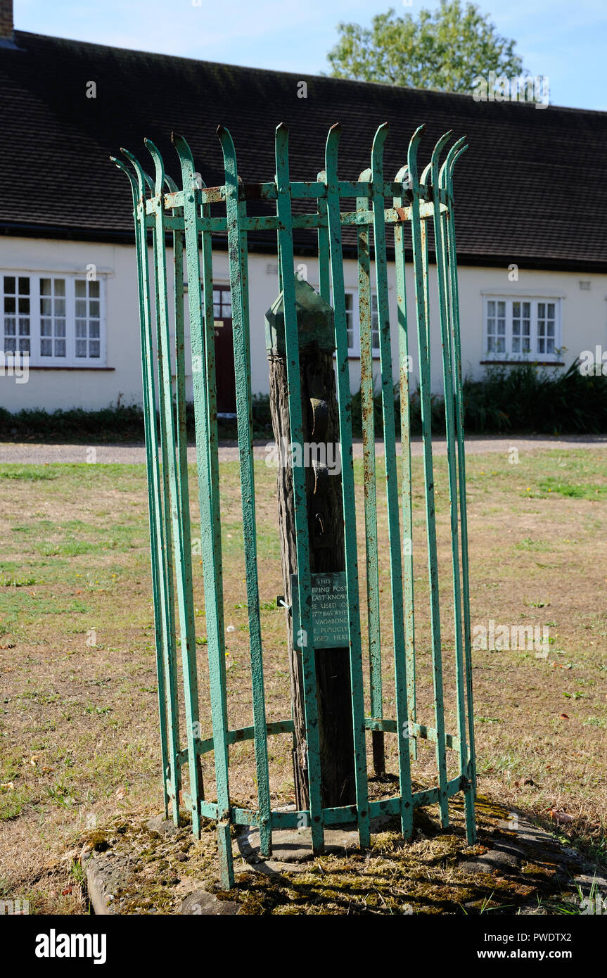 Whipping Post, Datchworth, Hertfordshire, was last known to be used on 27th July 1665 when two vagabonds were publicly flogged here. Stock Photo