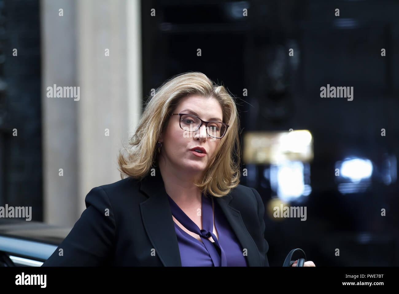 London,UK,16th October 2018,Secretary of State for International Development and Minister for Women and Equalities.The Rt Hon Penny Mordaunt MP arrives for the Cabinet meeting in 10 Downing Street, ahead of a crunch Brussels Summit tomorrow. Theresa May will deliver an appeal to break deadlock at the summit. Top ministers met late last night In Andrea Leadsom’s office while eating Pizza to discuss details further.Credit: Keith Larby/Alamy Live News Stock Photo