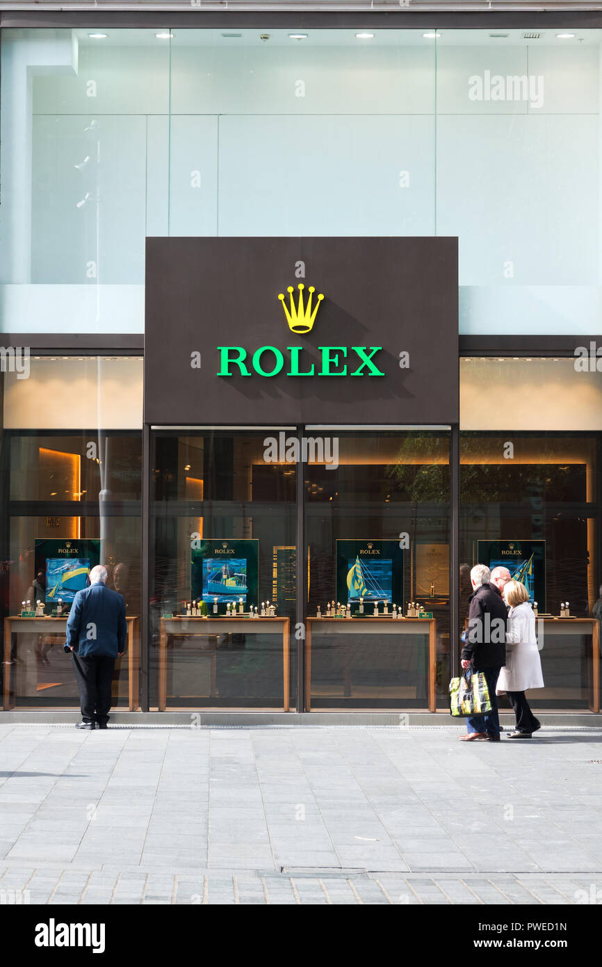 Official Rolex retailer Goldsmiths on Paradise St, Liverpool One, Liverpool  UK Stock Photo - Alamy