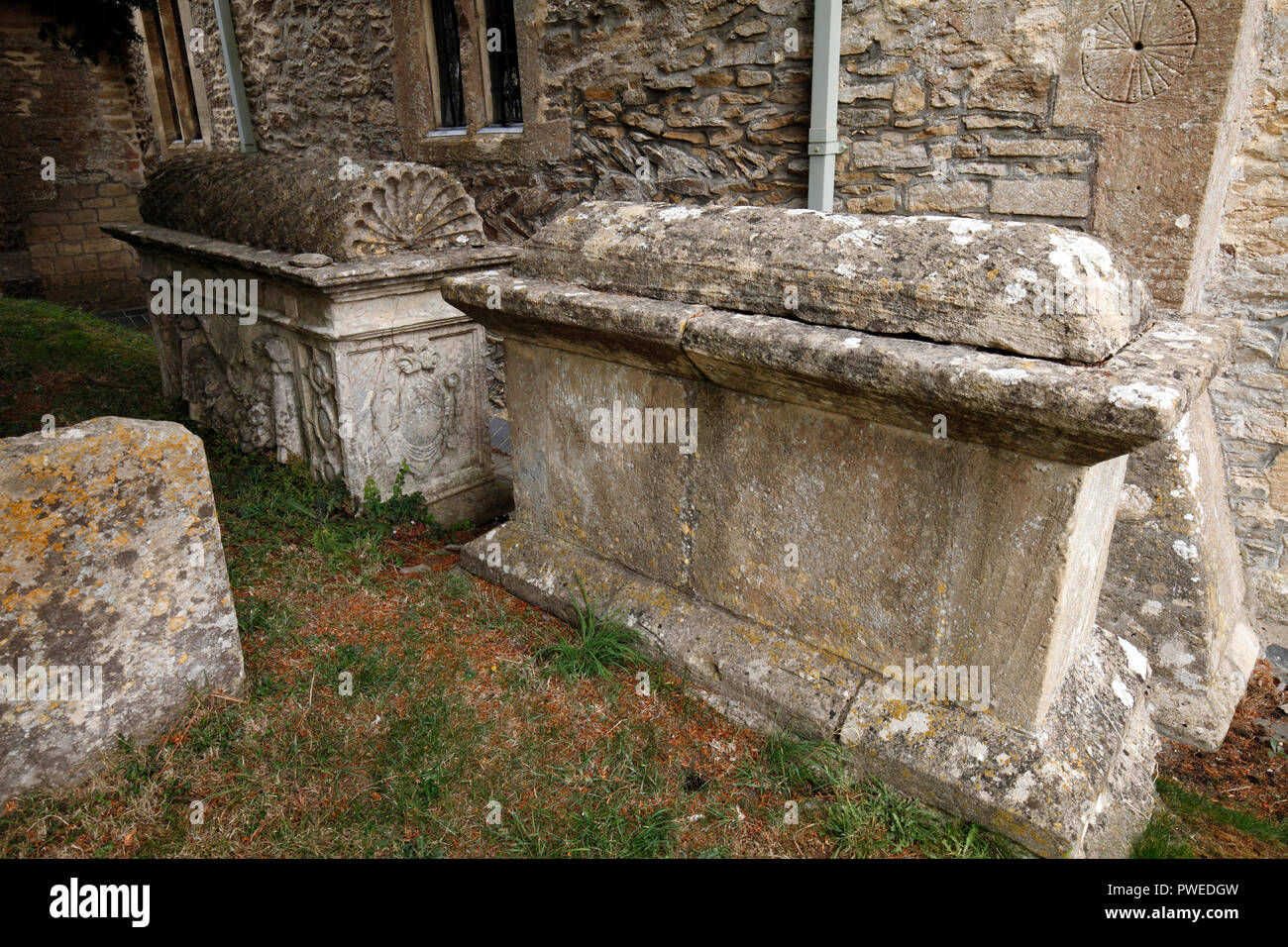 Roll topped wool-stapler 17th century tomb. St James the Great, Fulbrook church. Oxfordshire. Stock Photo