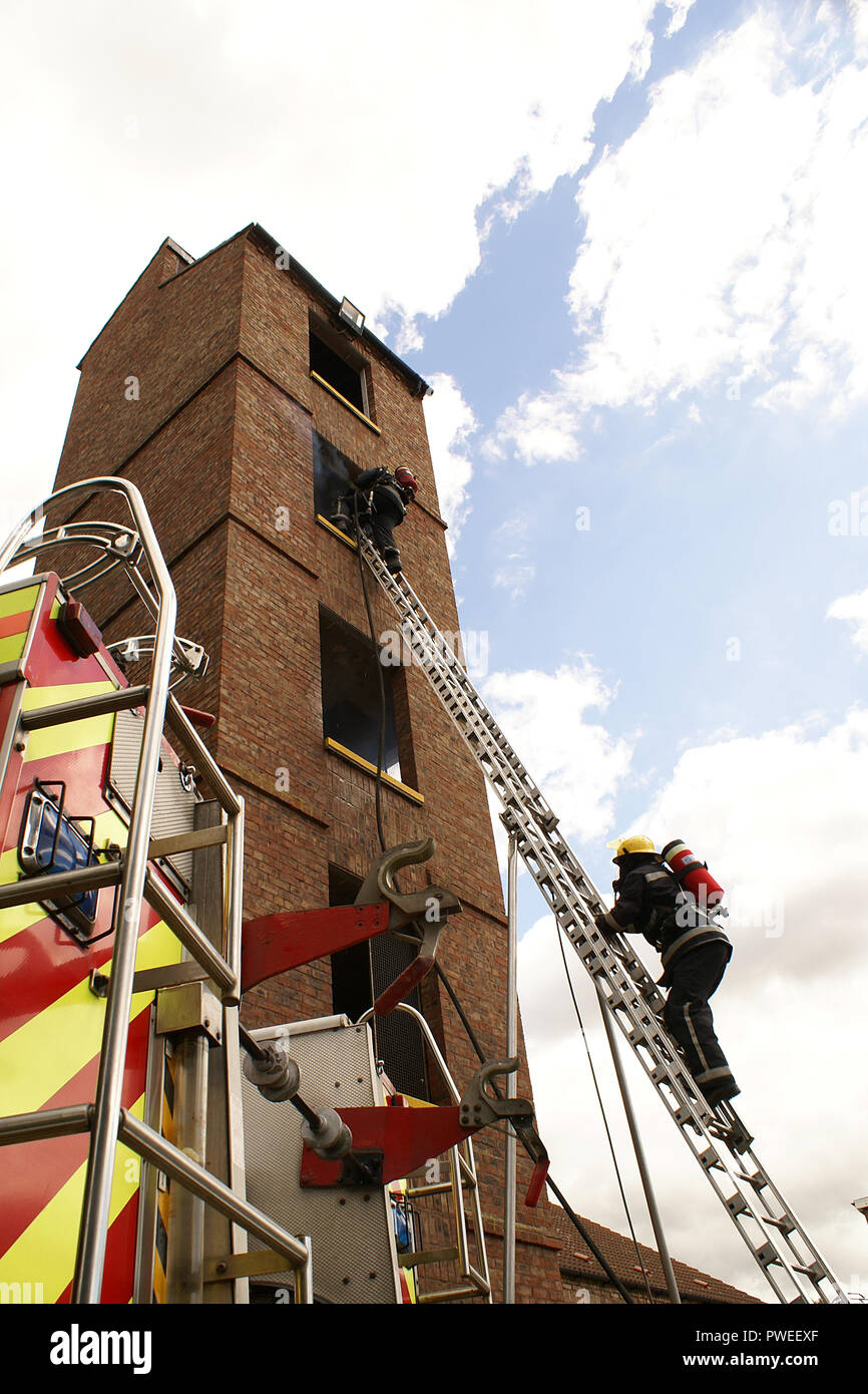 Fire engine at station hi-res stock photography and images - Alamy