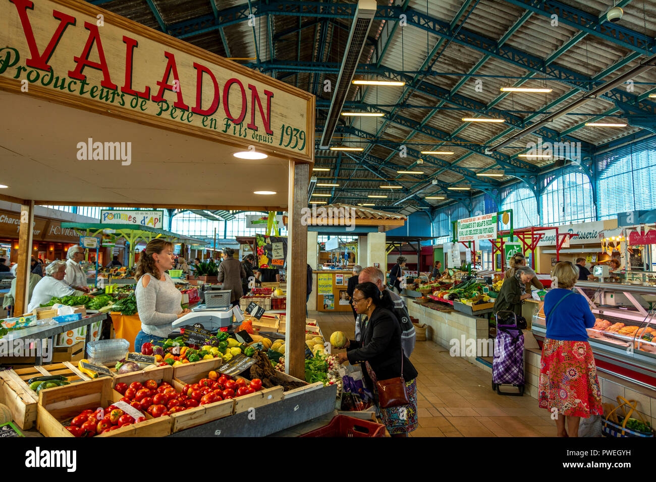Covered market in Cognac city, Charente department, Nouvelle-Aquitaine,  France Stock Photo - Alamy