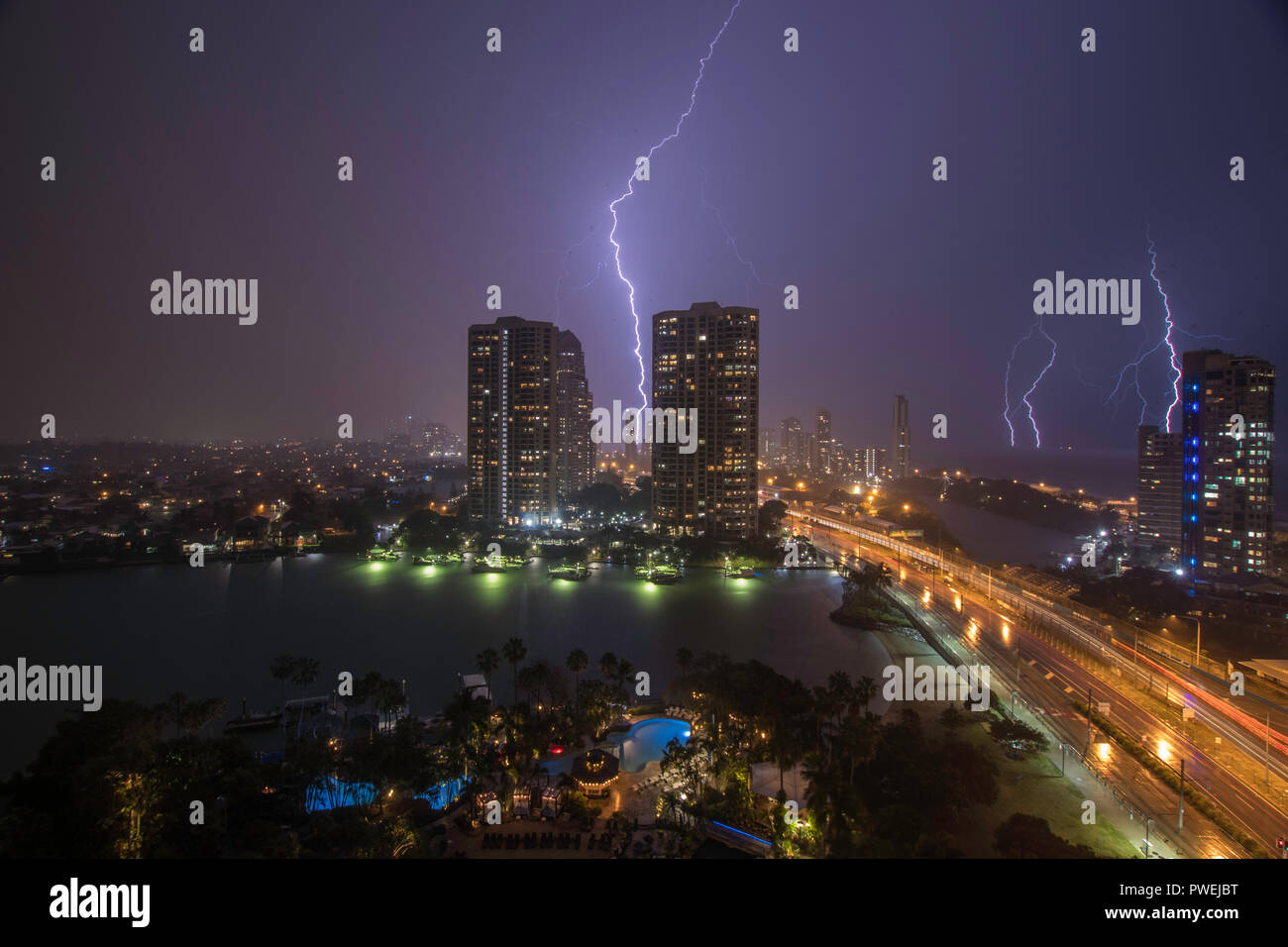 Lightning strike building hires stock photography and images Alamy