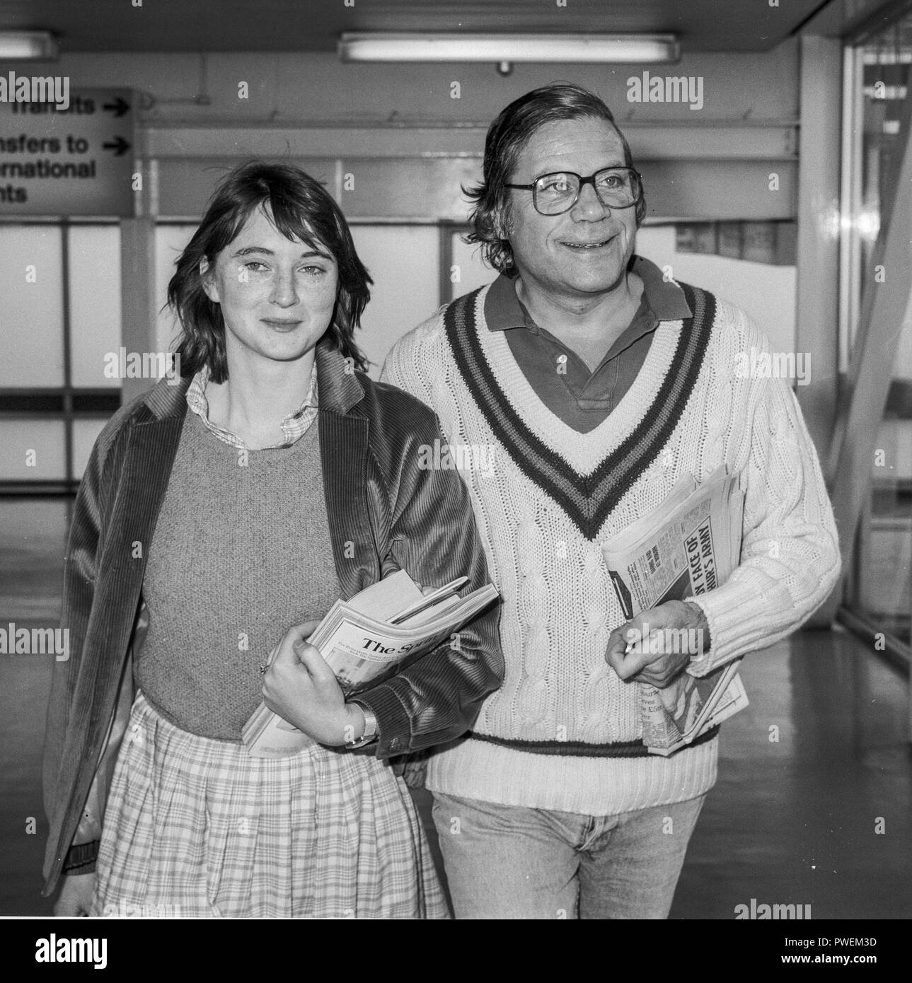 Oliver Reed actor Stock Photo - Alamy