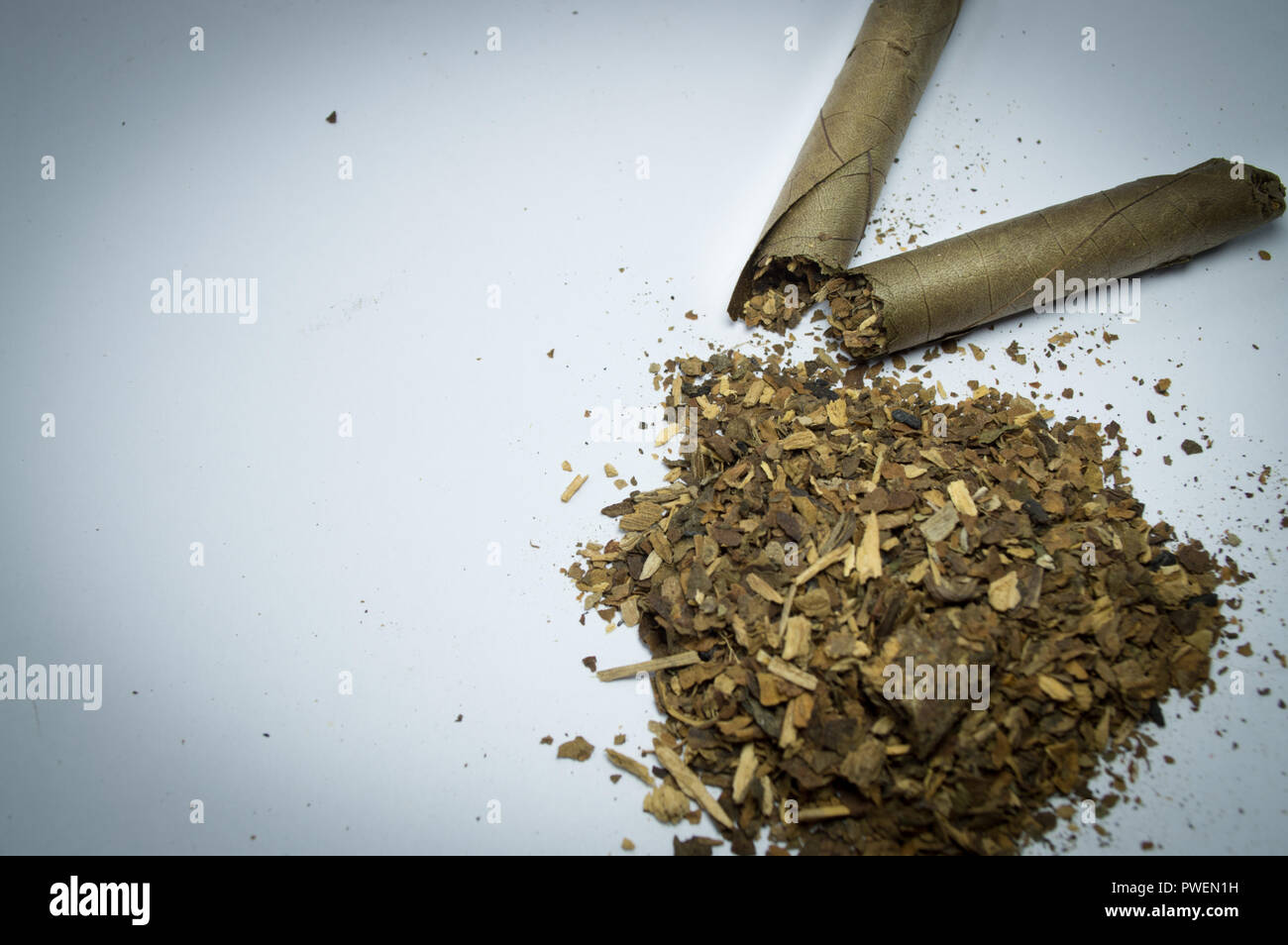 shredded tobacco Native southeast asia cigarette and shredded tobacco Stock Photo