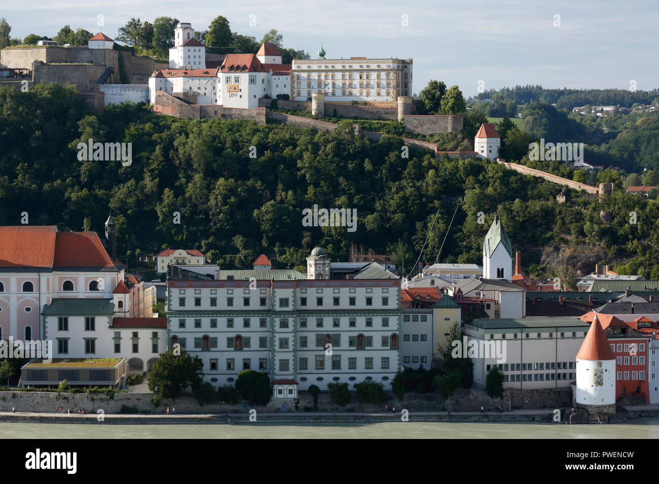 D-Passau, Danube, Inn, Ilz, panoramic view with Danube bank and old town,  f.l.t.r. Leopoldinum high