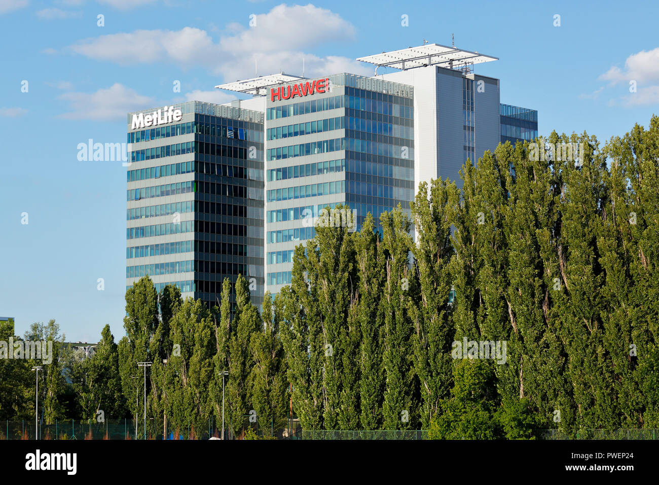 https www alamy com hungary central hungary budapest danube capital city duna tower office building highrise lettering and logo of metlife metropolitan life insurance company insurer insurance company seat of the parent corporation is in the usa lettering and logo of huawei equipment supplier of telecommunications techniques and products seat of the parent corporation is in china economy trade unesco world heritage site image222215452 html