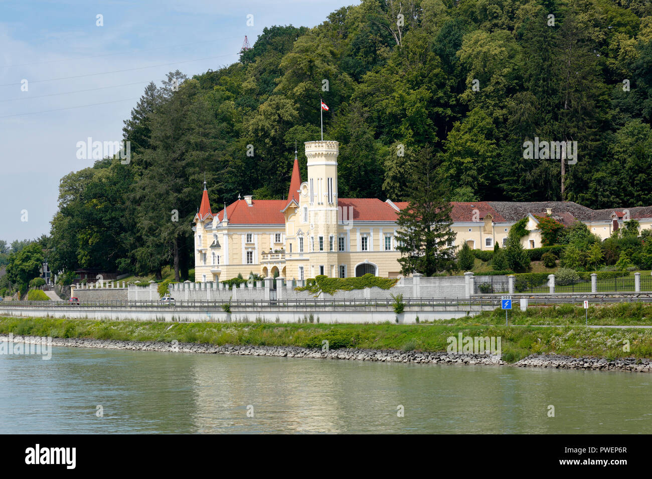 Austria, Upper Austria, District Perg, Saxen an der Donau, Machland, Muehlviertel, Strudengau, Dornach Castle at the Danube bank, neo-baroque, Danube riverwalk, Danube river landscape, woodlands Stock Photo