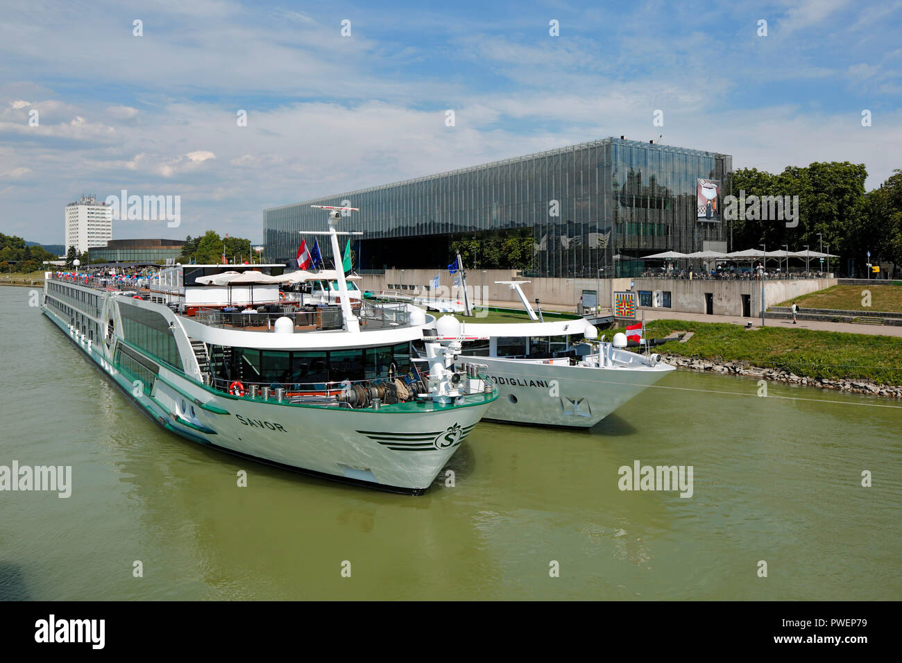 Austria, Upper Austria, Linz on the Danube, provincial capital of Upper ...