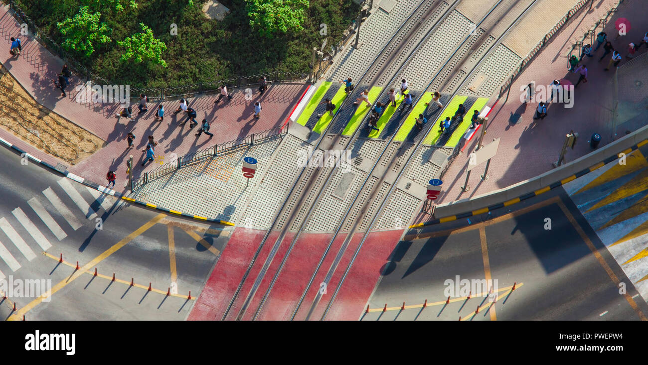 people crossing the road on zebra, city center of Dubai Stock Photo Alamy