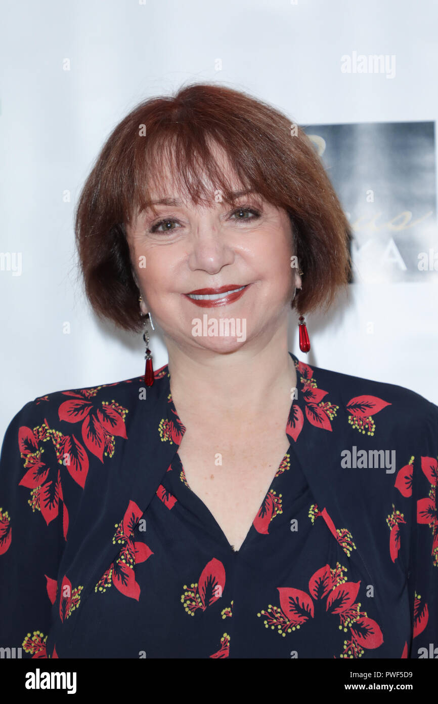 Lee garlington hires stock photography and images Alamy