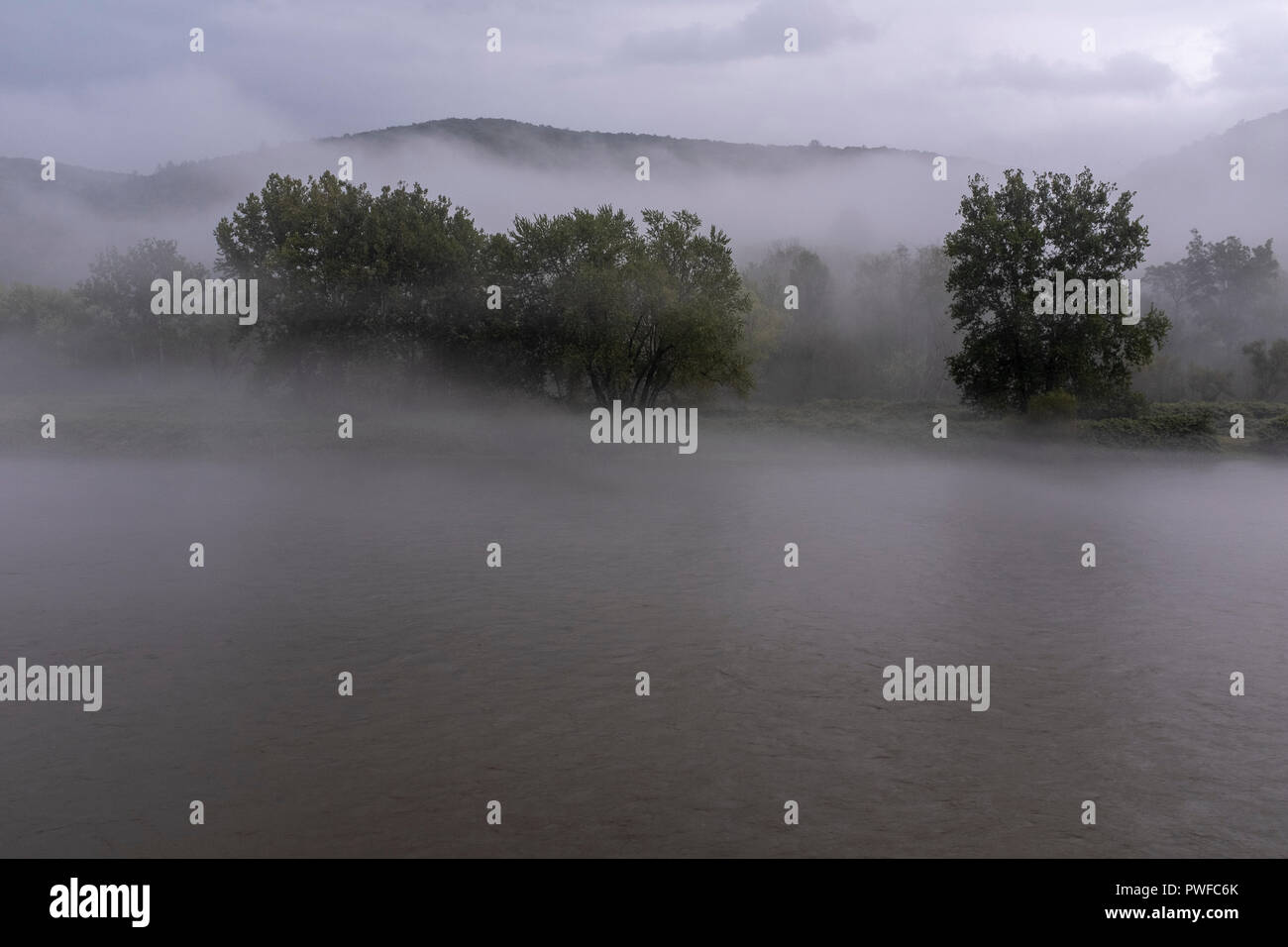 fog on the Delaware River (facing New York State from Pennsylvania) Stock Photo