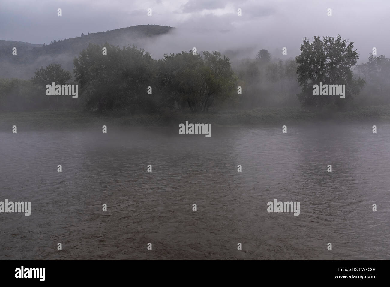 fog on the Delaware River (facing New York State from Pennsylvania) Stock Photo