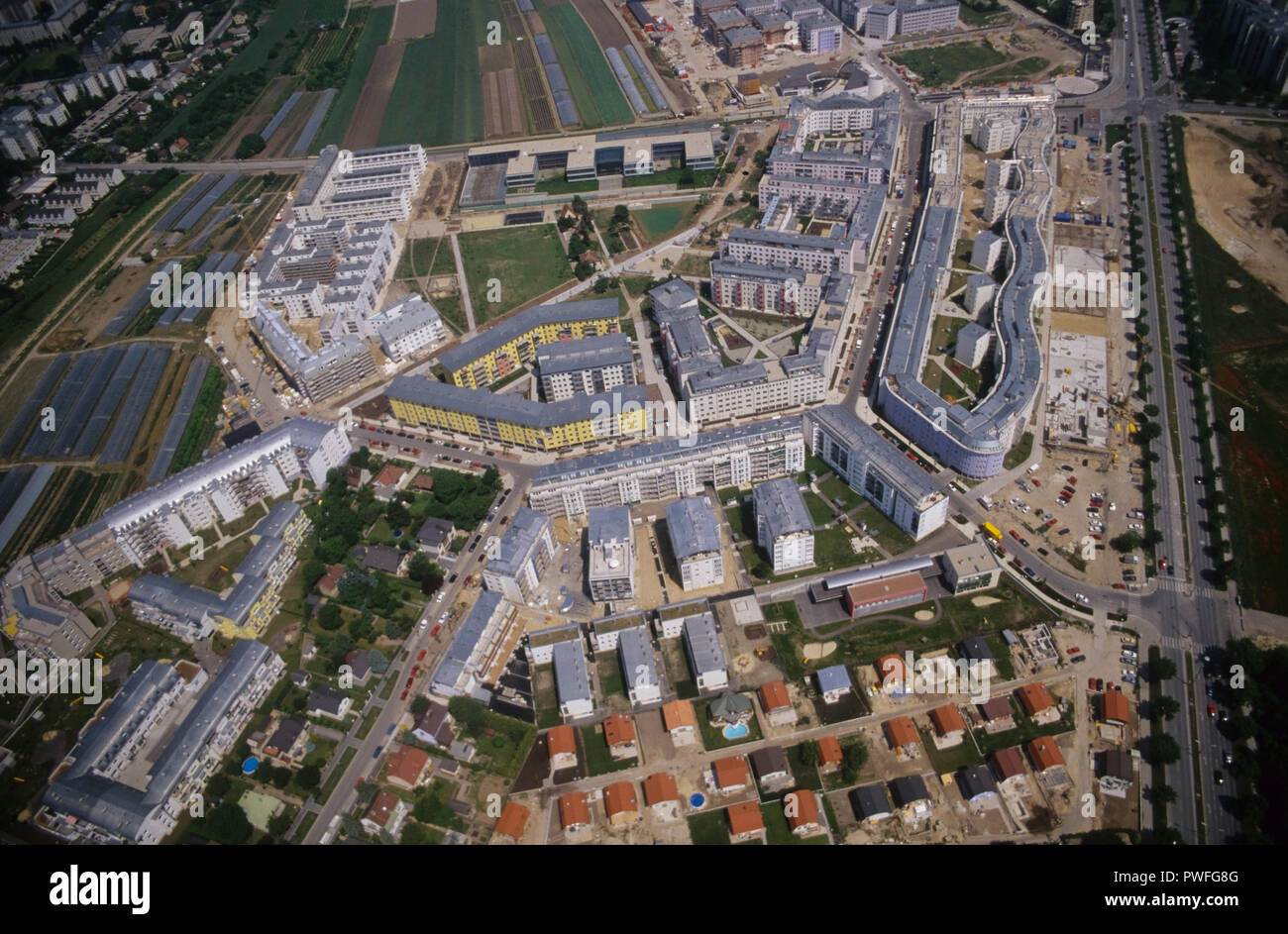 Wien, Wohnbau der 1980er Jahre, Leberberg, Luftbild Stock Photo