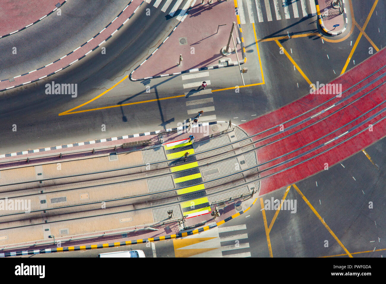 people crossing the road on zebra, city center of Dubai Stock Photo Alamy