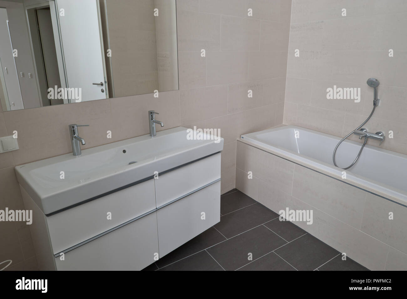 Tenement building bathroom hi-res stock photography and images - Alamy