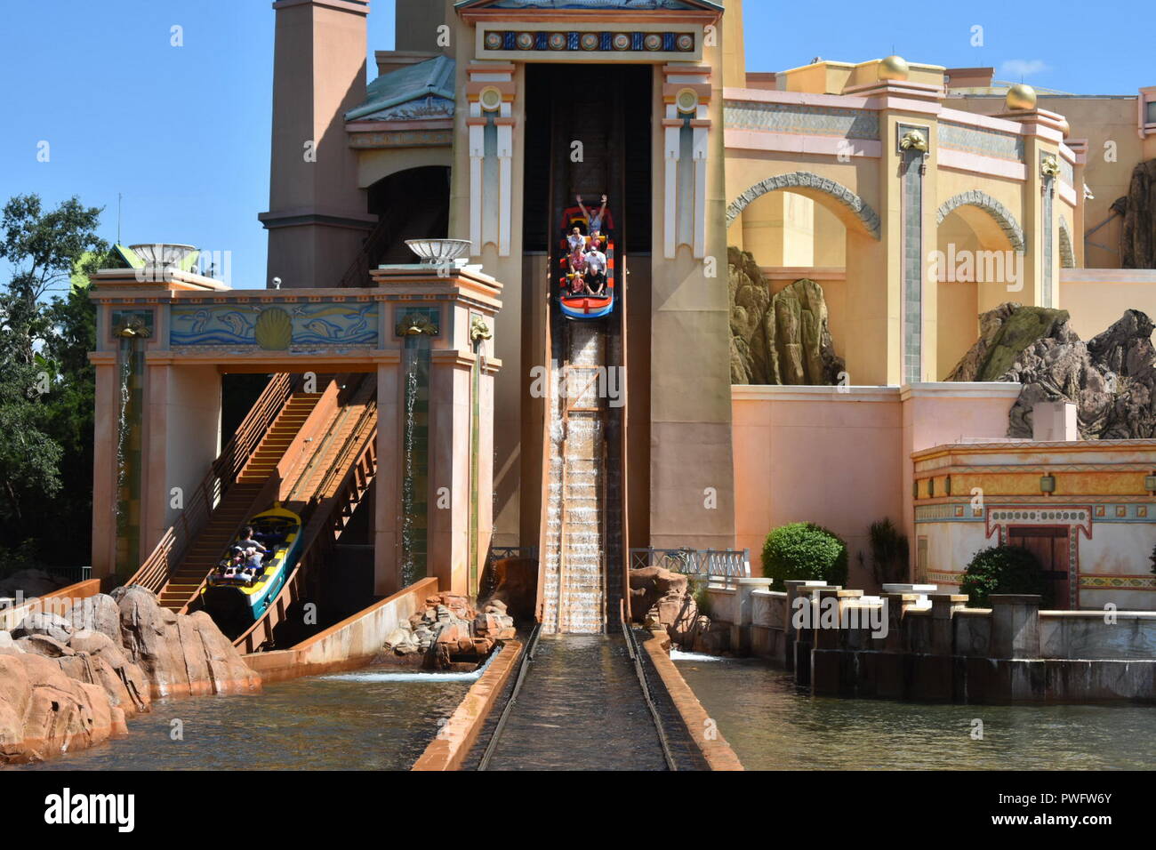 Walt disney carnival hi-res stock photography and images - Alamy