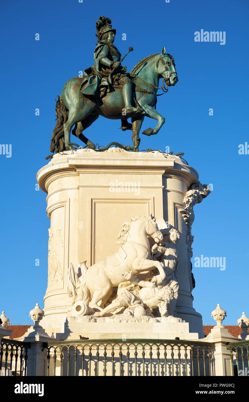 The equestrian statue of King Jose I – the Reformer, designed by Machado de Castro in the centre of Praca do Comercio (Commerce Square). Lisbon. Portu Stock Photo