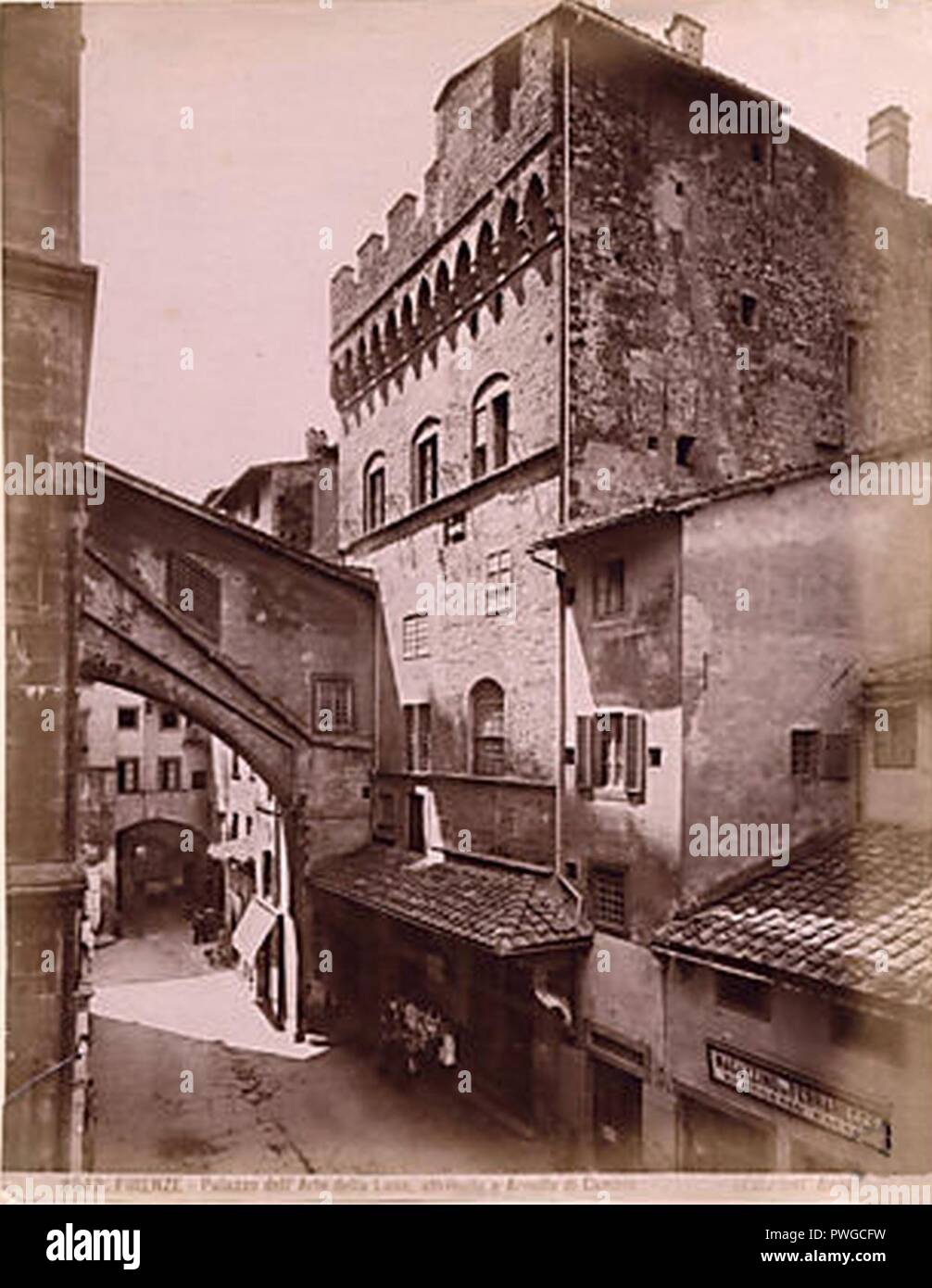 Brogi Carlo (1850-1925) - n. 8542 - Firenze - Palazzo dell'arte della Lana  Stock Photo - Alamy