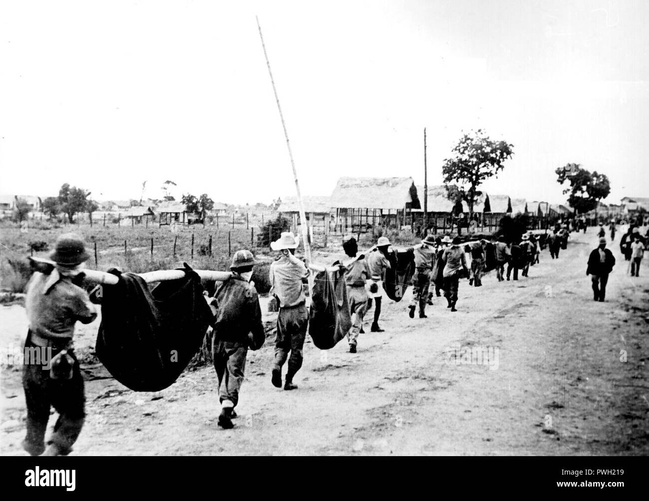 Burial detail at Camp O'Donnell after Bataan Death March Stock Photo Alamy