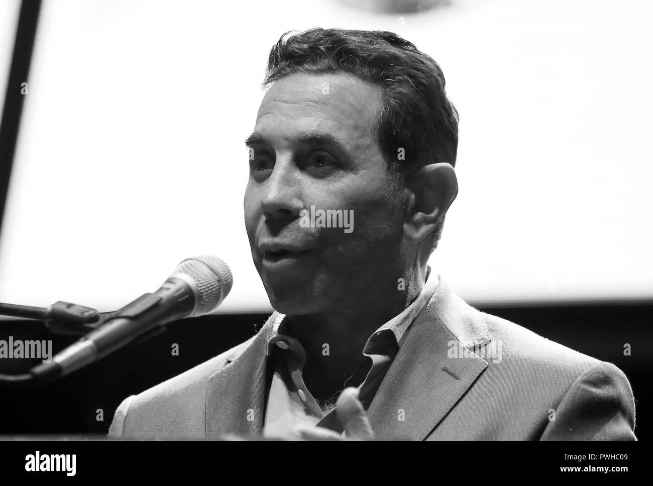 2018 Daytime Hollywood Beauty Awards - Inside Featuring: Paul Nassif