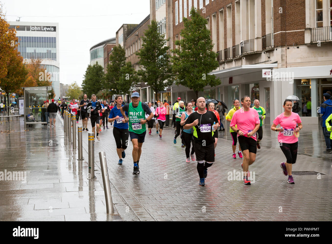 exeter great west run,exeter's great west run,the heart of Exeter.,running calendar. half marathon ,traffic-free roads,,sprinting, sprint, racing,‘mar Stock Photo