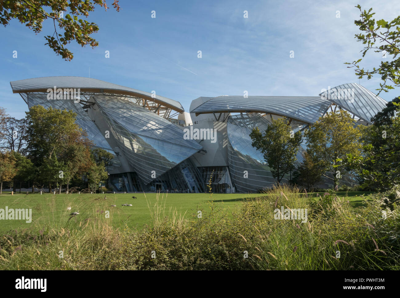This sensational Frank Gehry building in the Bois de Boulogne