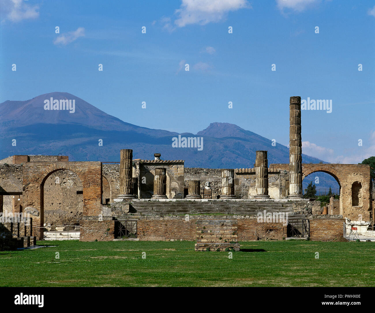 Italy. Pompeii. Roman city destroyed in 79 AD because of the eruption of the Vesuvius volcano. Temple of Jupiter (Fortuna Augusta) at the Forum. Remains of the Doric columns. La Campania. Stock Photo