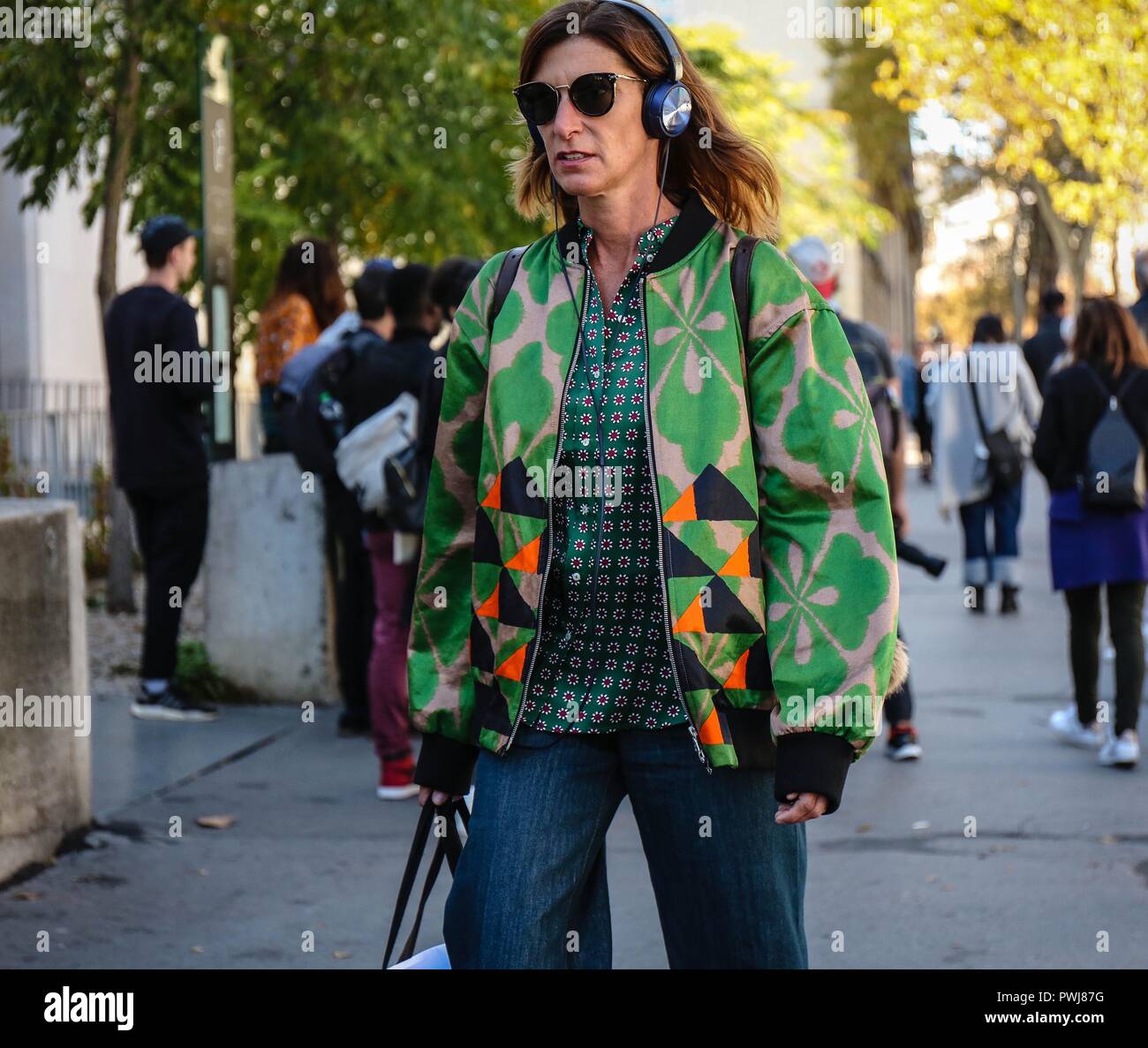 PARIS, France- September 26 2018: Women on the street during the Paris Fashion Week. Stock Photo