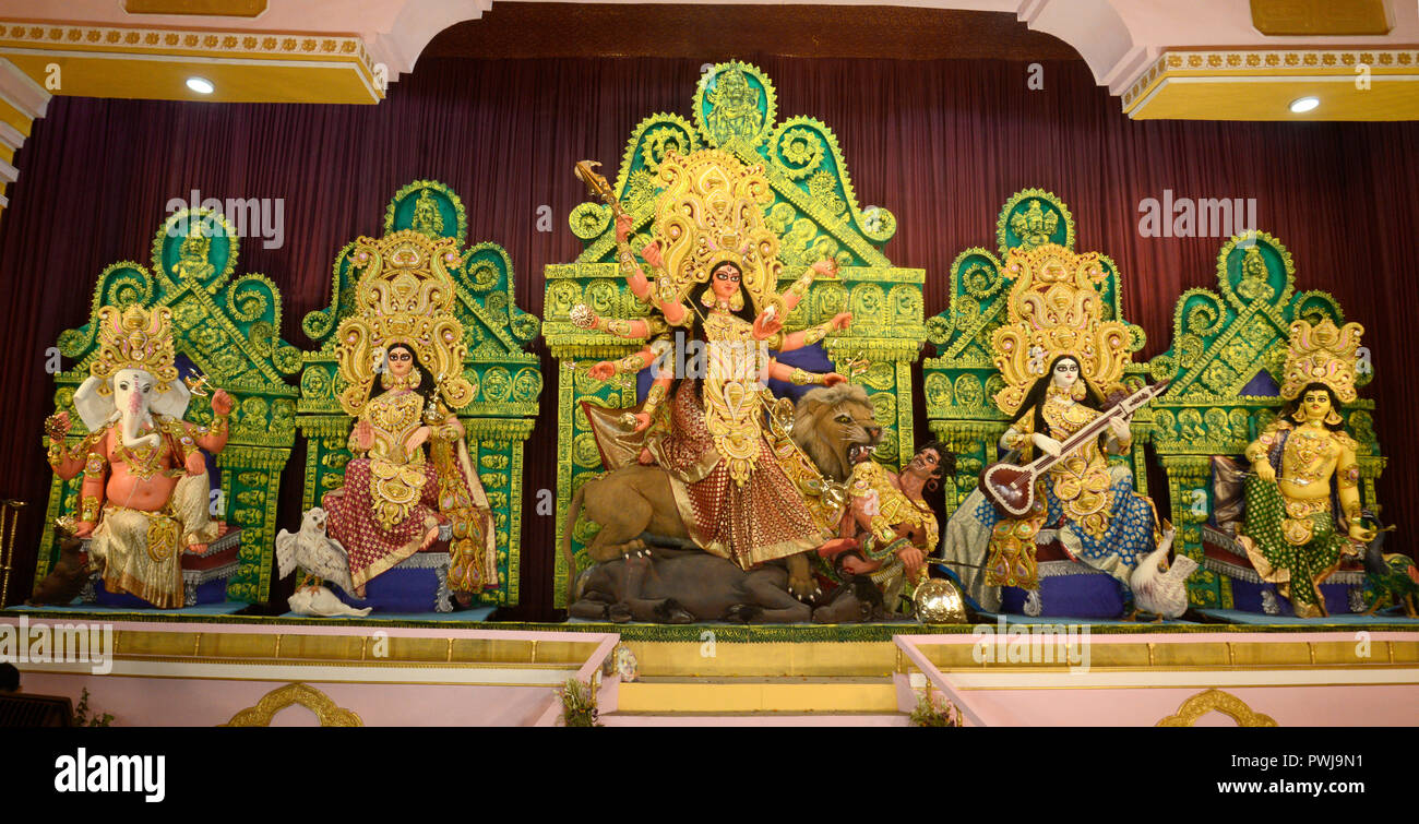 Kolkata India 15th Oct 2018 Goddess Durga Idols At The Pandals