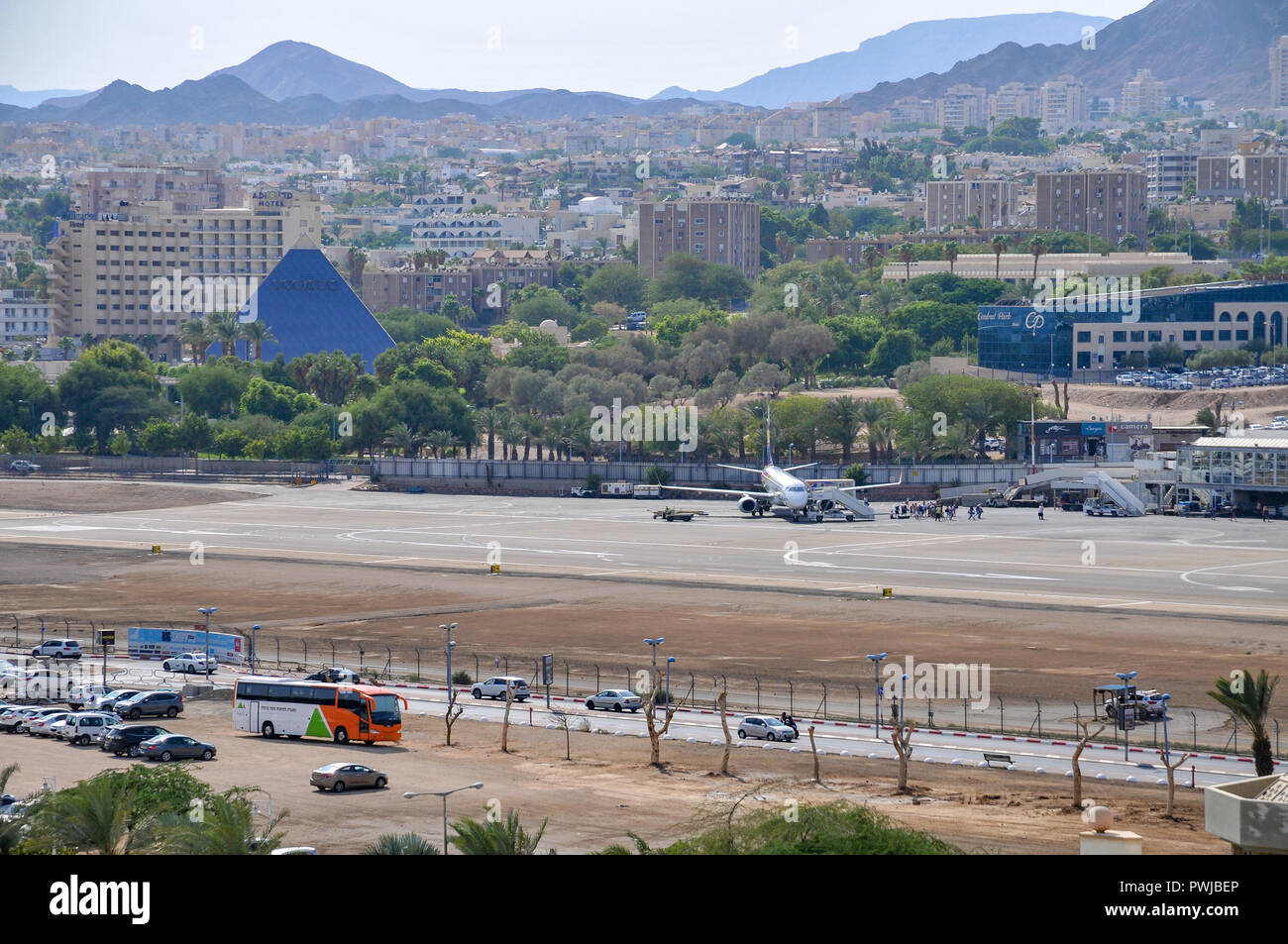 Israel, Eilat airport. Arkia plane landing Stock Photo Alamy