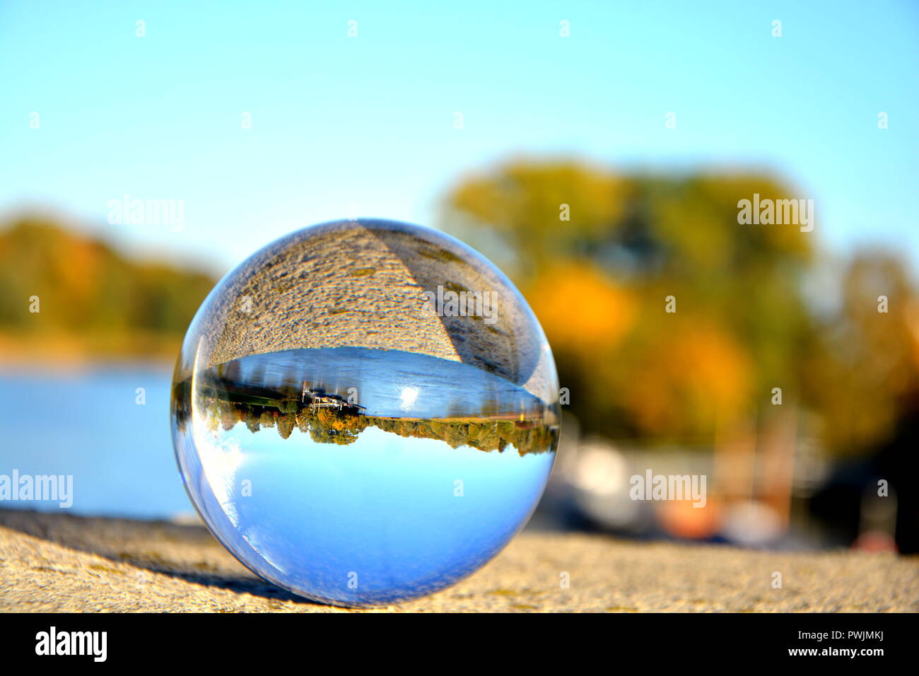 Kristallkugel High Resolution Stock Photography And Images Alamy