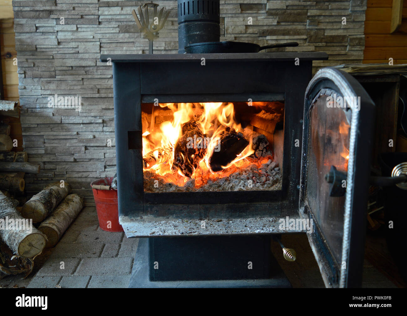 Woodstove hi-res stock photography and images - Alamy