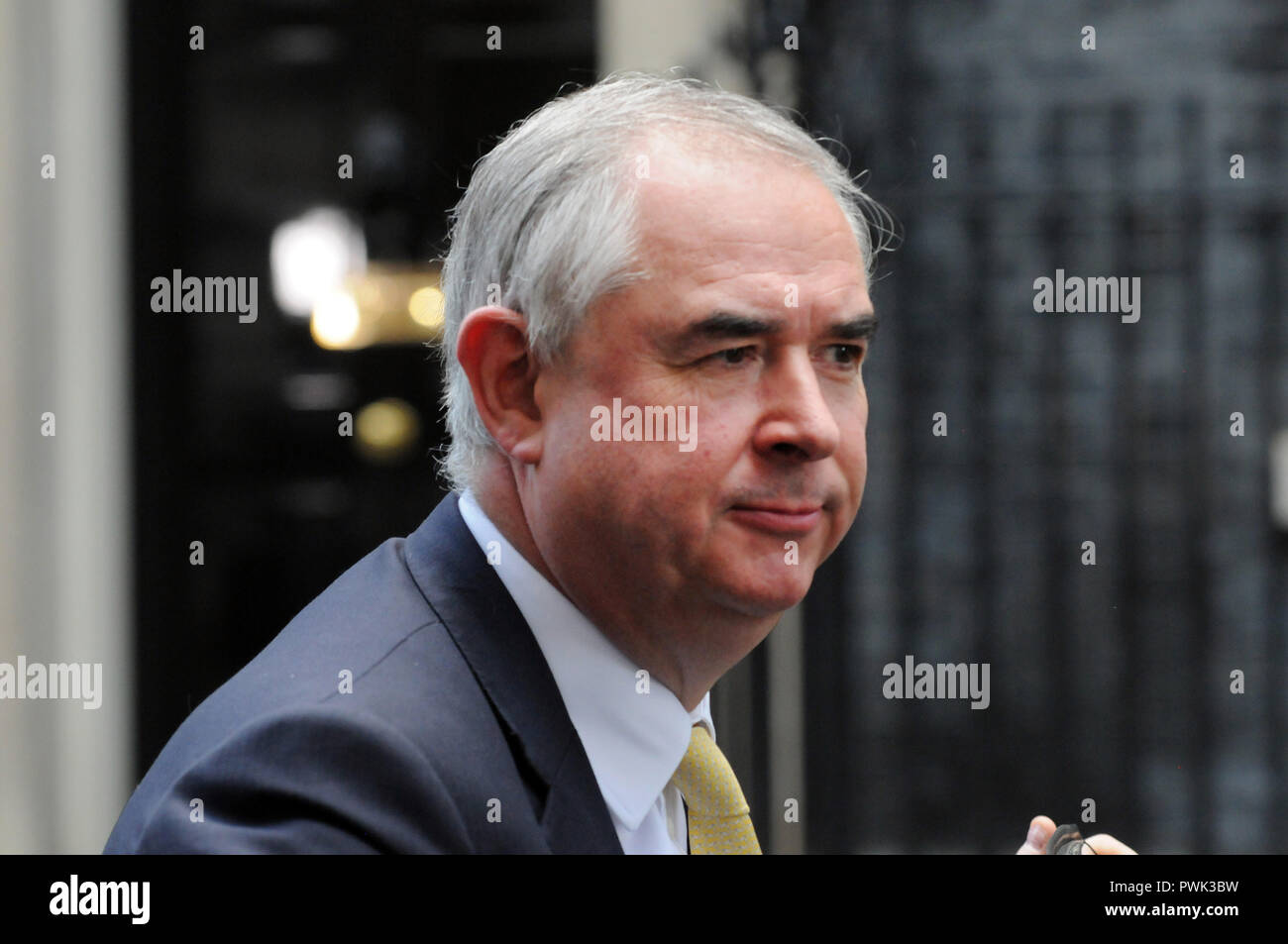 London, UK, 16 October 2018 Geoffrey Cox, Attorney General 10 Downing Street in Downing Street as PM Theresa May holds her Tuesday Cabinet meeting. Credit: JOHNNY ARMSTEAD/Alamy Live News Stock Photo