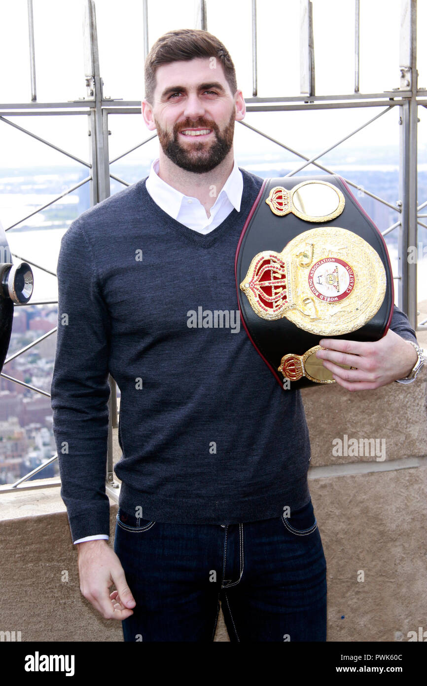 New York, NY, USA. 16th Oct, 2018. Rocky Fielding at the Empire State Building promoting the December 15 Championship fight between WBC, WBA, Lineal and Ring Magazine Middleweight World Champion Canelo Alvarez and WBA Super Middleweight World Champion Rocky Fielding. October 16, 2018. Credit: Diego Corrdor/Media Punch/Alamy Live News Stock Photo