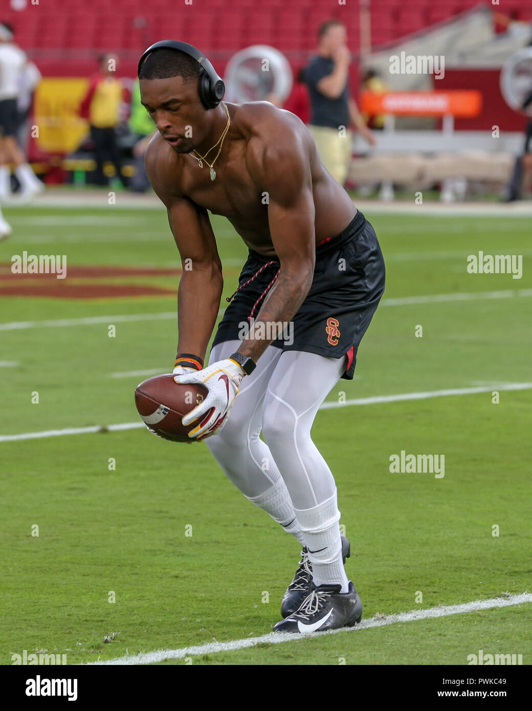 usc football gloves
