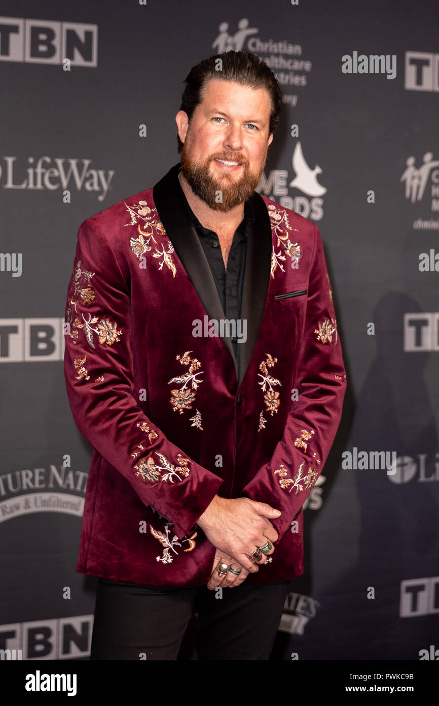 Nashville, Tennessee, USA. 16th Oct, 2018. Zach Williams on the red