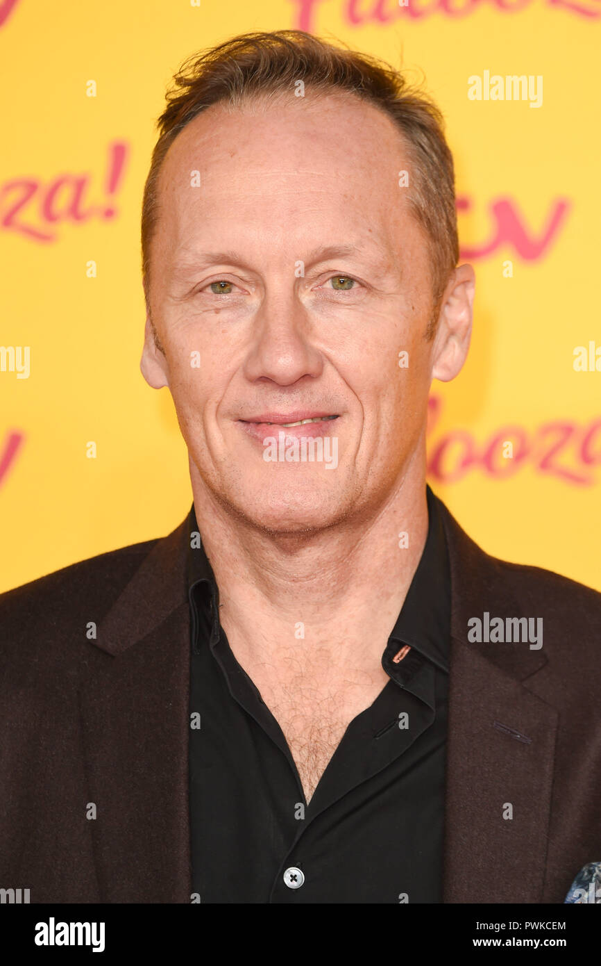 LONDON UK October 16 2018 Lee Dixon Arriving For The ITV Palooza london-uk-october-16-2018-lee-dixon-arriving-for-the-itv-palooza