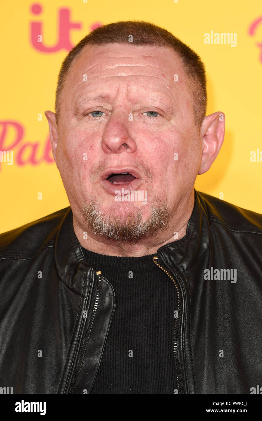 Shaun ryder hi-res stock photography and images