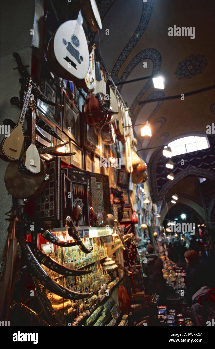 Bazaars hi-res stock photography and images - Alamy