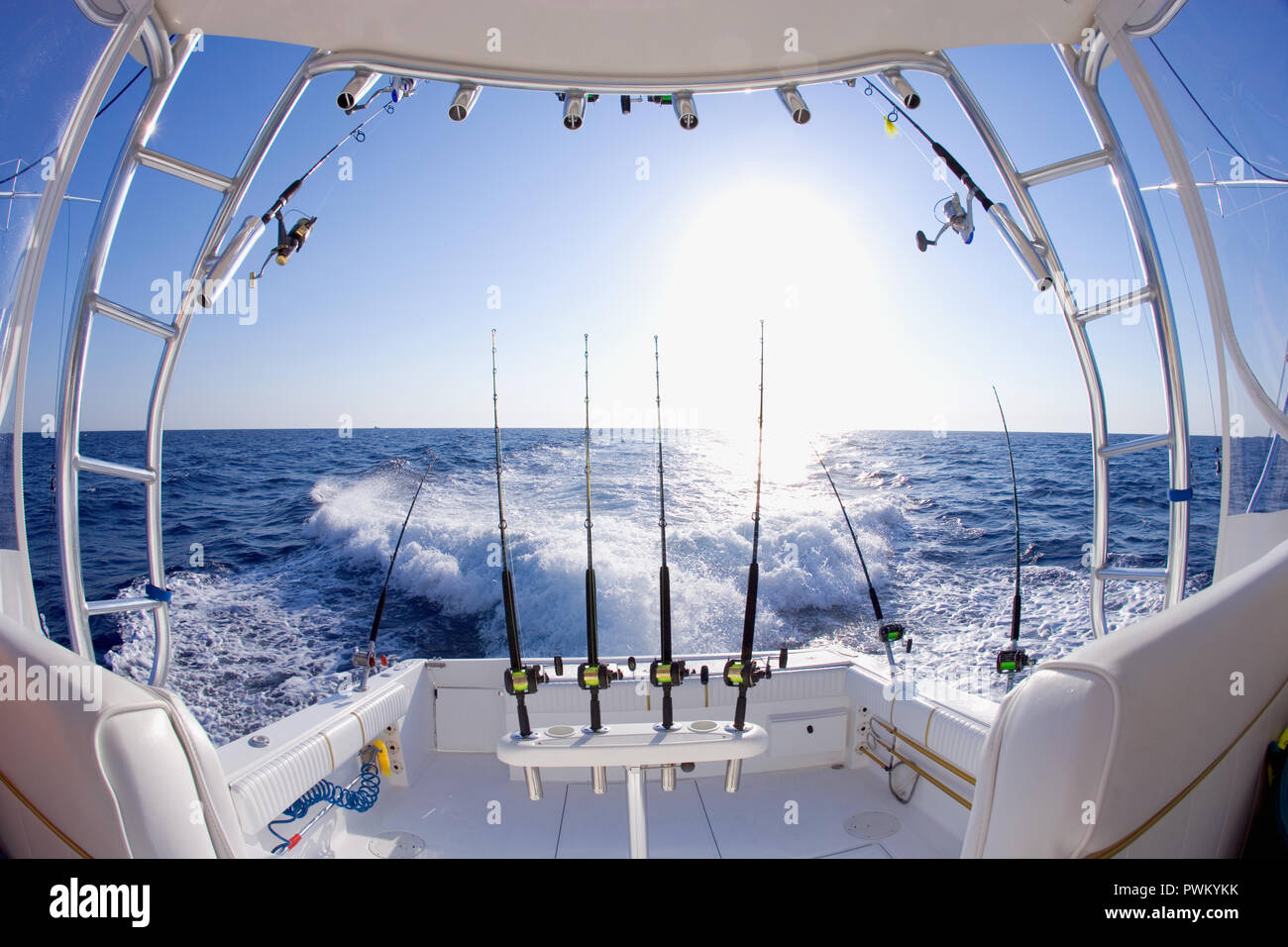 Offshore sport fishing hi-res stock photography and images - Page 12 - Alamy
