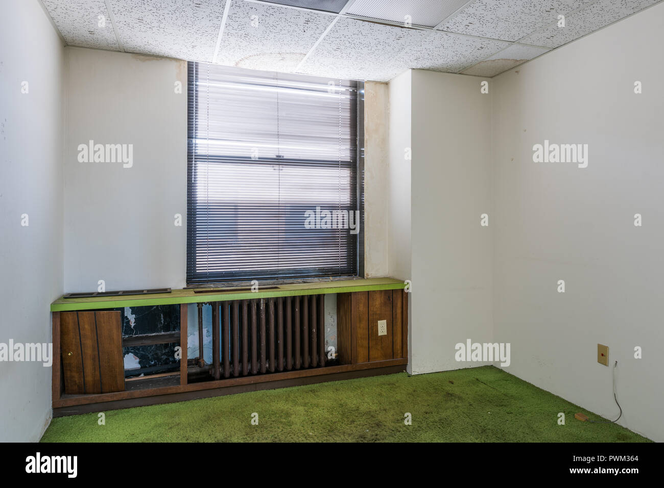 Disused and abandoned office space inside the Gary State Bank building