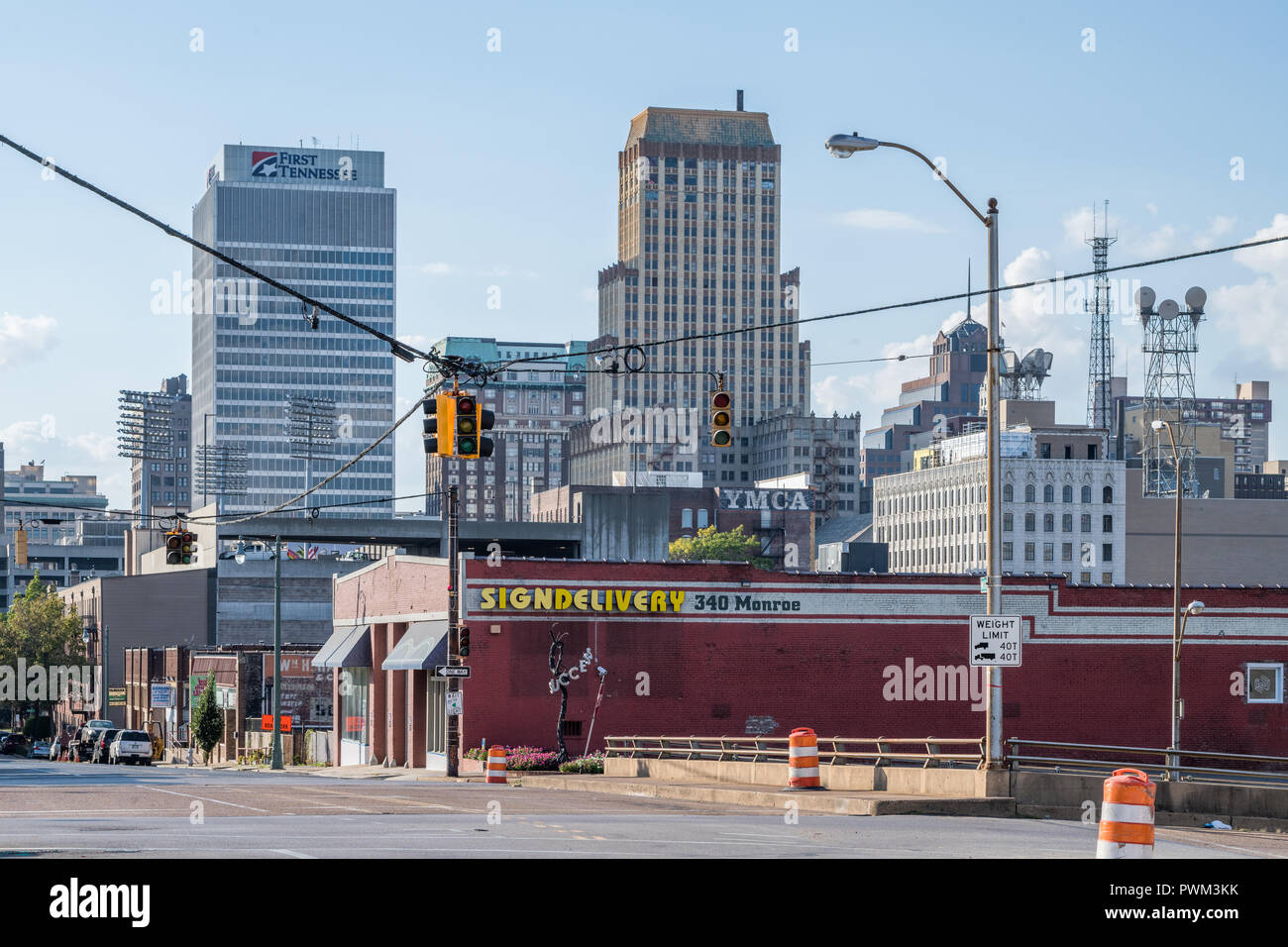 Memphis design architecture hi-res stock photography and images - Alamy