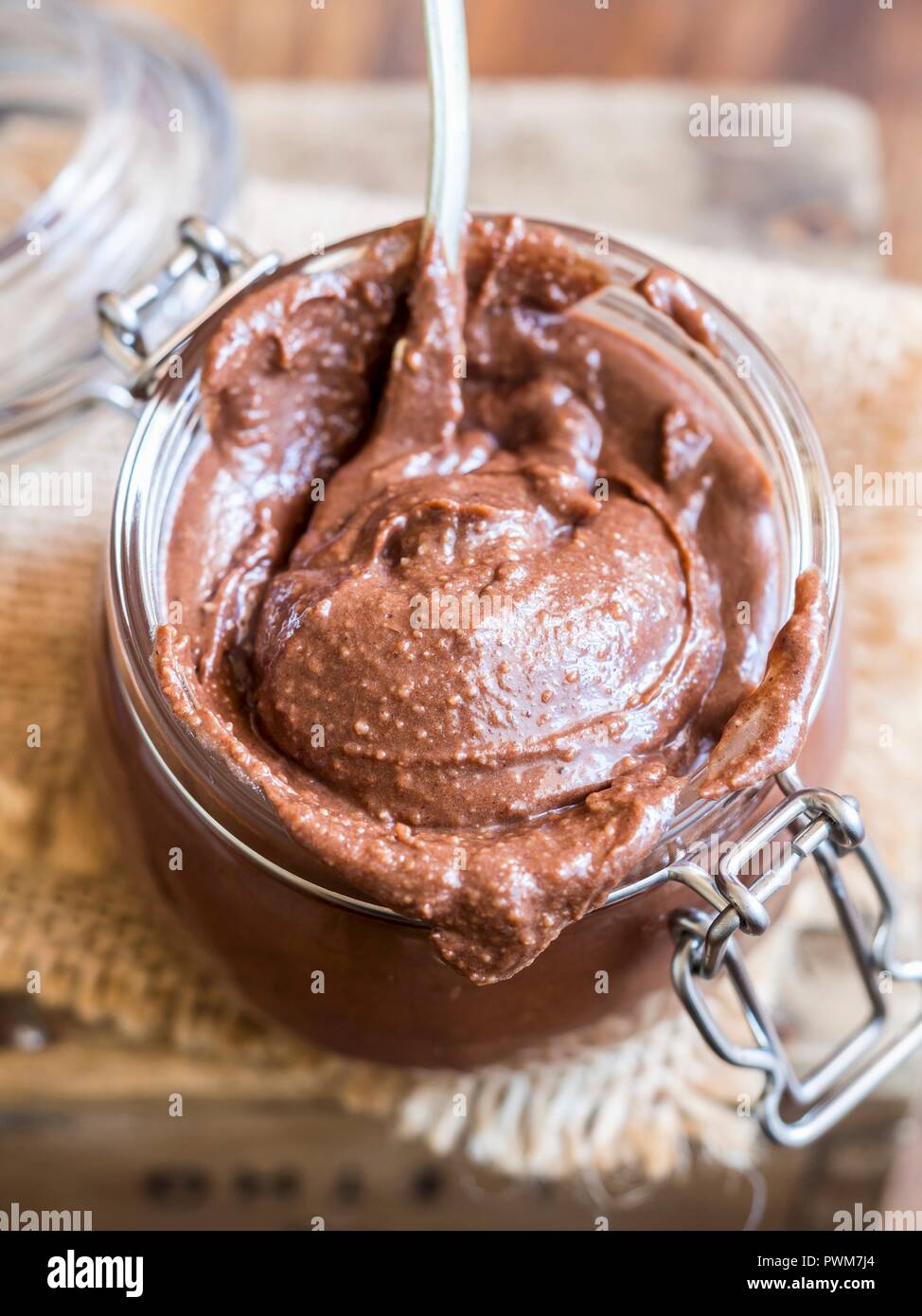 Homemade chocolate hazelnut spread (cream Stock Photo Alamy