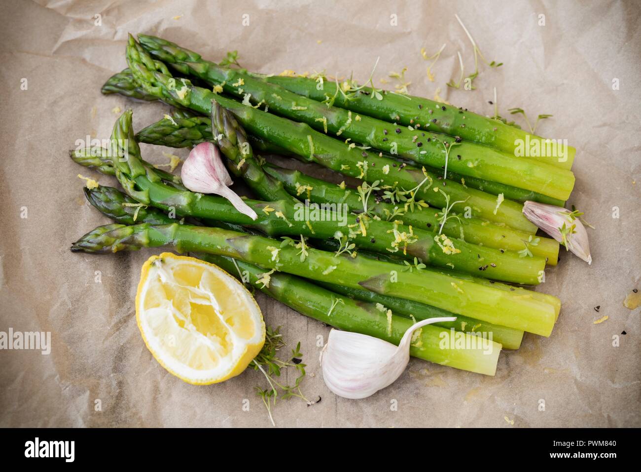 Asparagus salad with lemon dressing Stock Photo Alamy