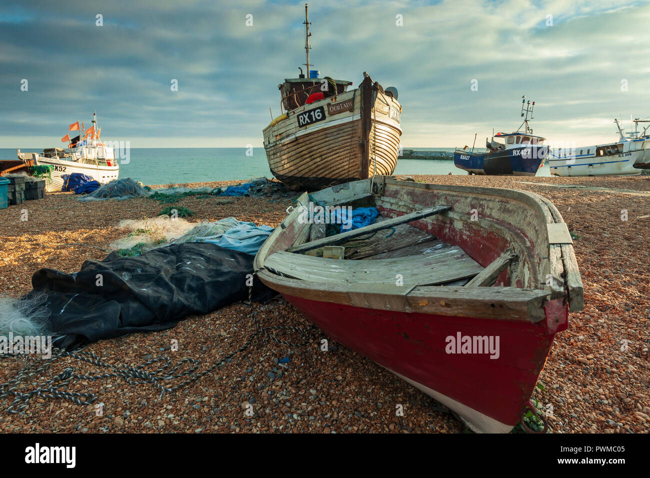 Fishing boats uk hi-res stock photography and images - Alamy