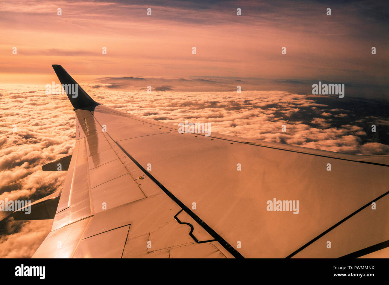 People aerial view on wing hi-res stock photography and images - Alamy